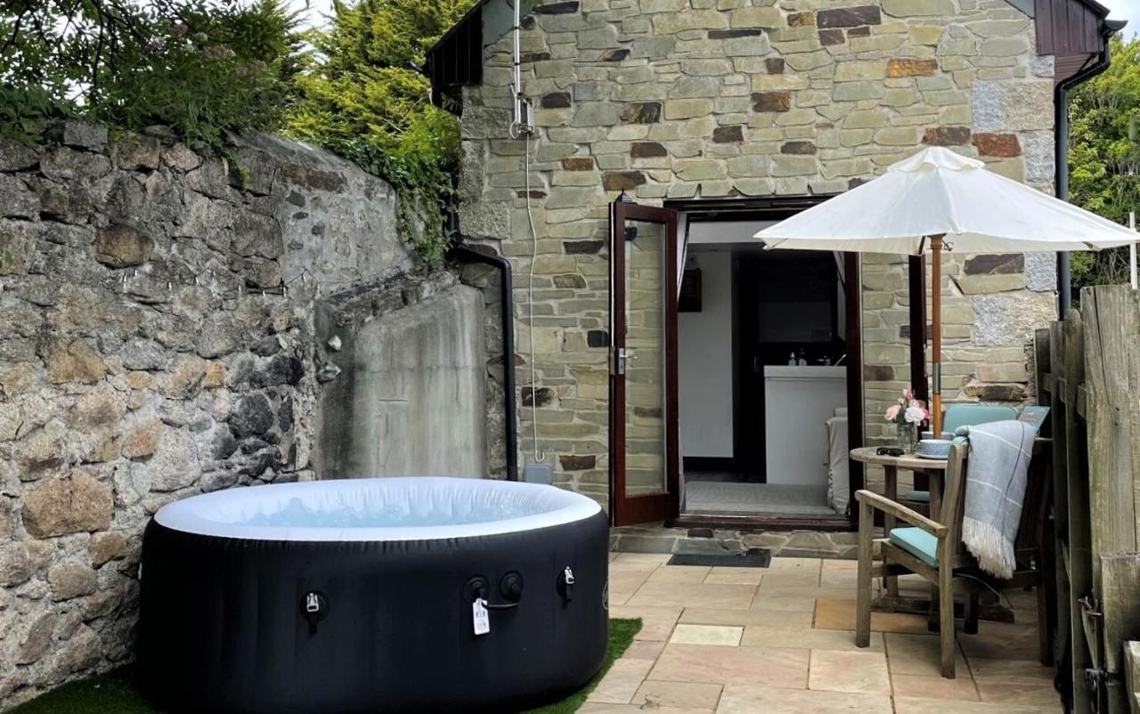 The Stables - Detached Cottage With Private Garden & Hot Tub St Austell Eksteriør billede