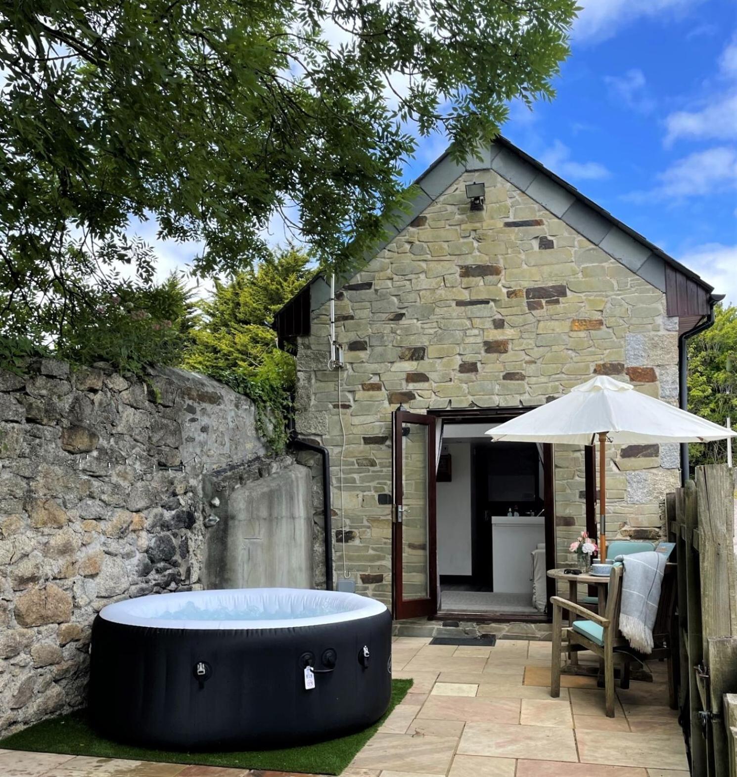The Stables - Detached Cottage With Private Garden & Hot Tub St Austell Eksteriør billede